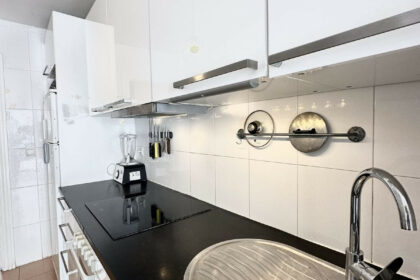 3e88c3ec18fa8fd982d4717f646811bd - 16