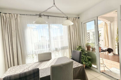 3e88c3ec18fa8fd982d4717f646811bd - 17