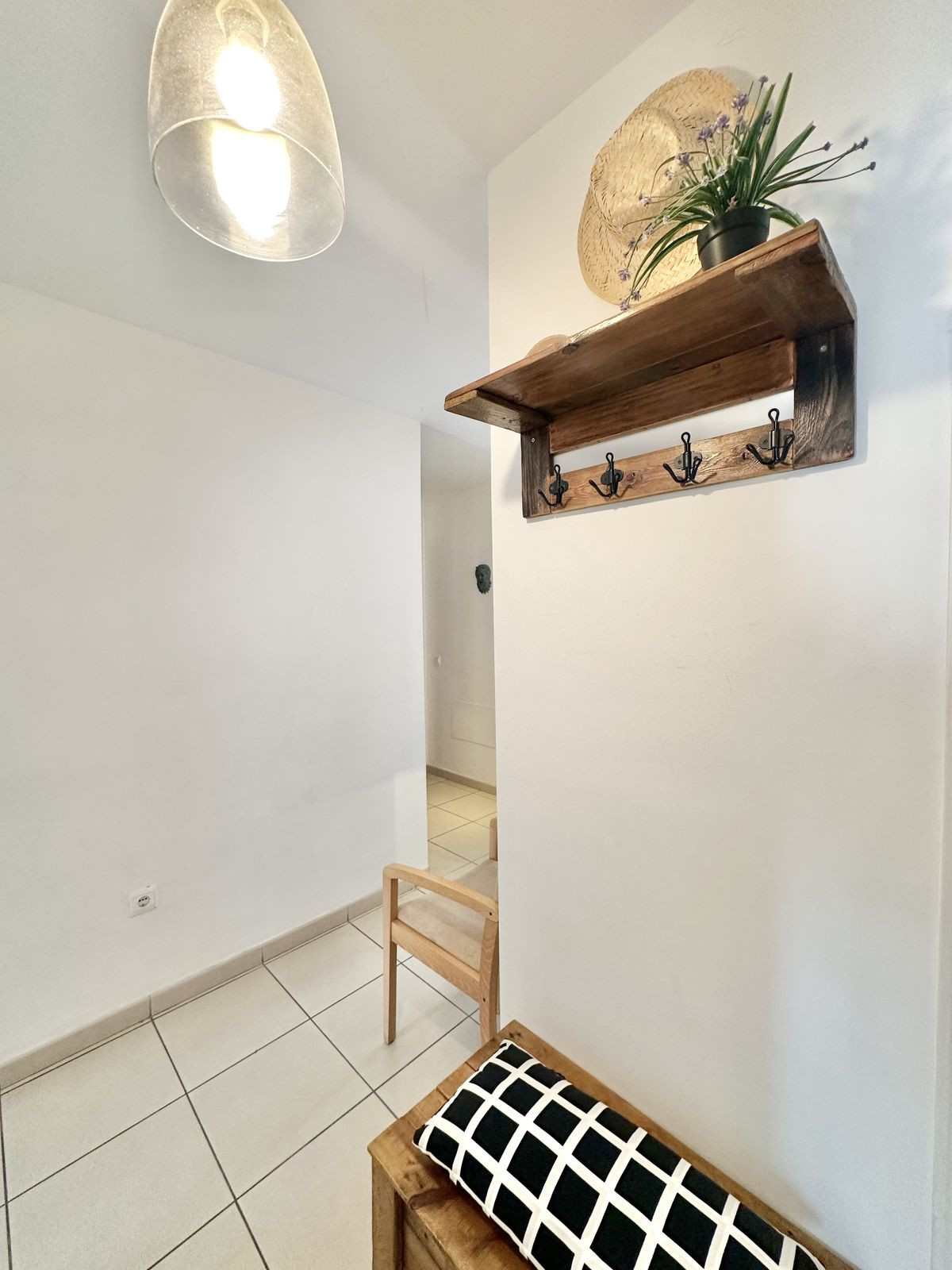 3e88c3ec18fa8fd982d4717f646811bd - 26