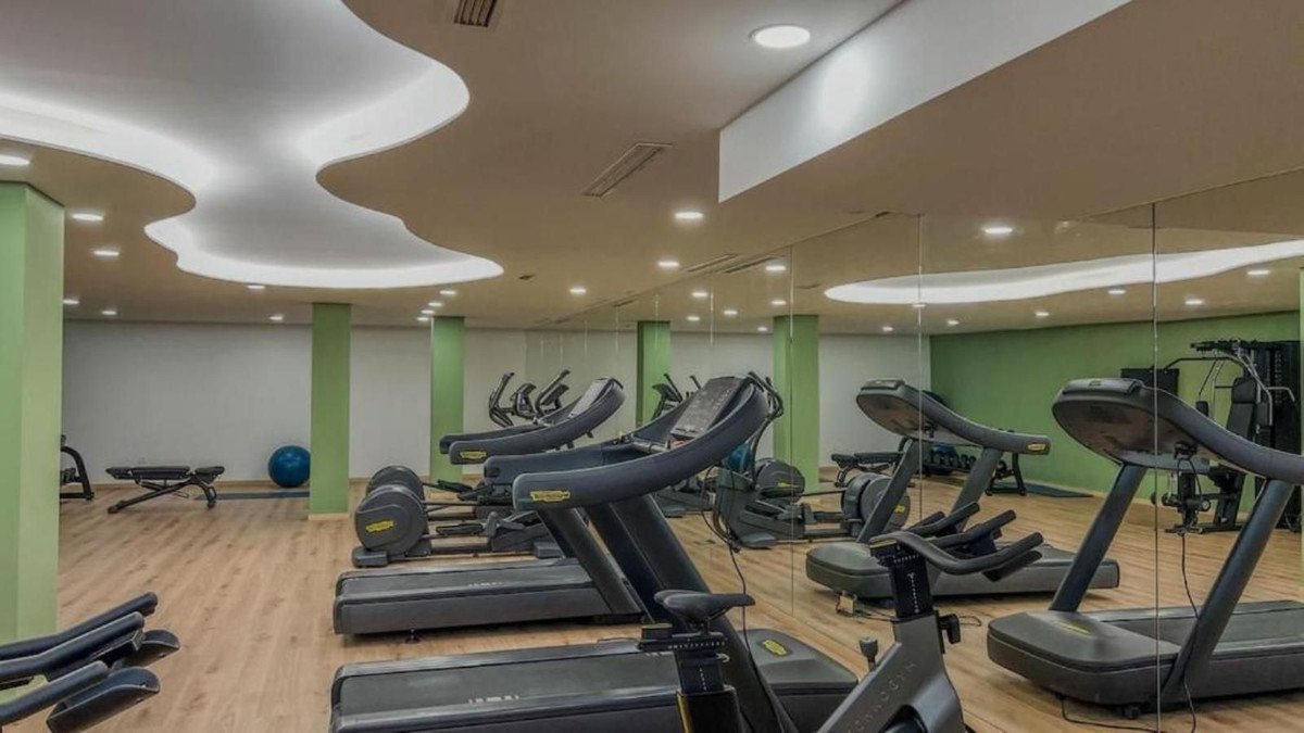 4007714d0fe01f2a6662214096a3b5dd - 12