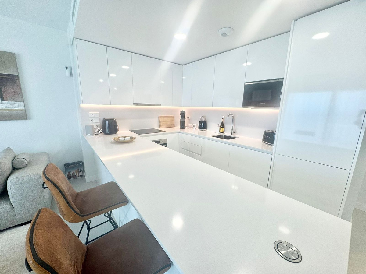 4007714d0fe01f2a6662214096a3b5dd - 22