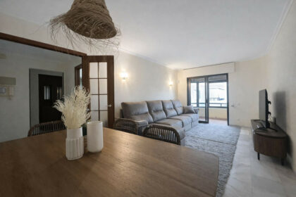 406558748d4a15417598e37f1ca2f2e8 - 1