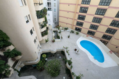 406558748d4a15417598e37f1ca2f2e8 - 15