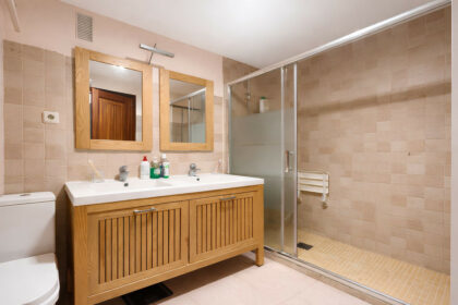 406558748d4a15417598e37f1ca2f2e8 - 2