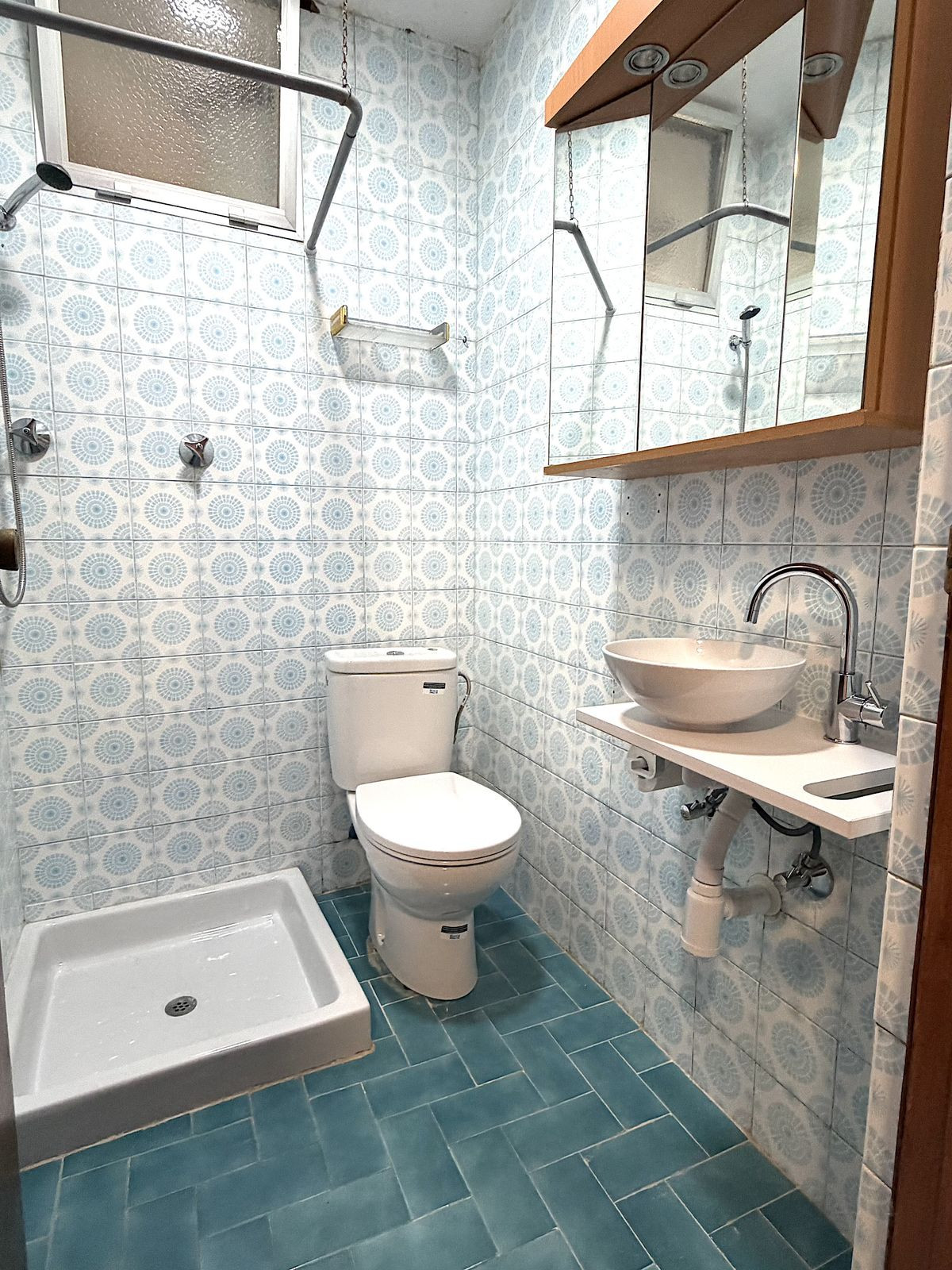 40a72fe48f85bac42993e9c90060aeb6 - 15