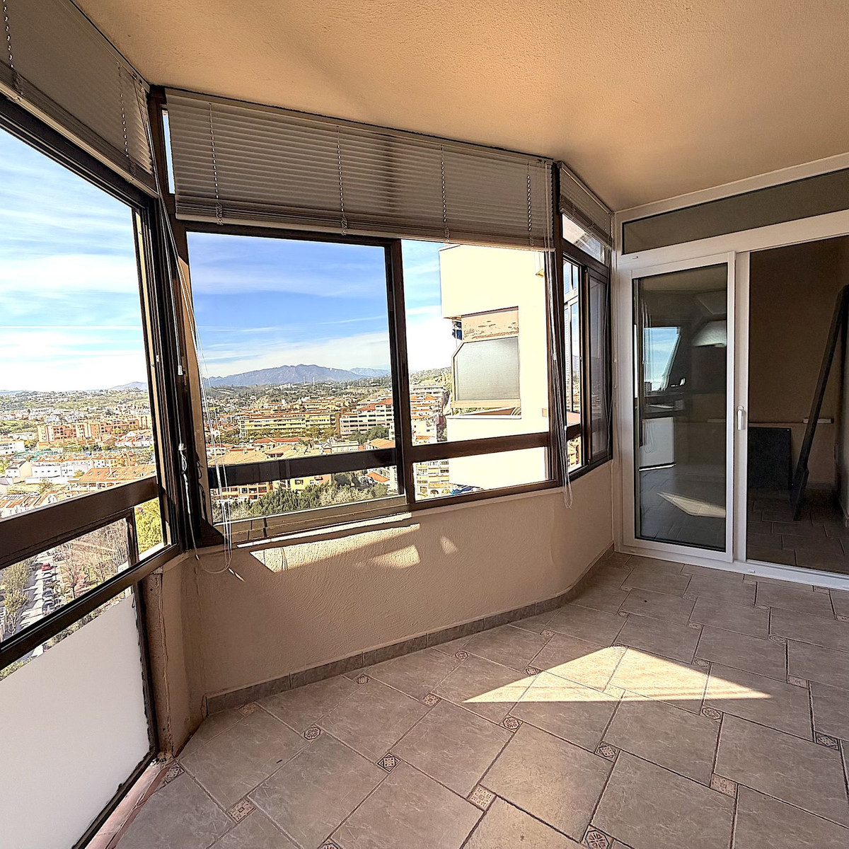 40a72fe48f85bac42993e9c90060aeb6 - 5