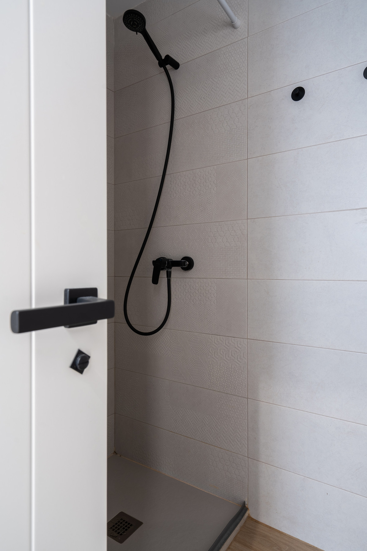 40c29409aa22a9c6de4f4e9341b8af1a - 18