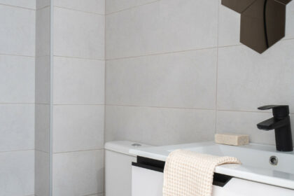 40c29409aa22a9c6de4f4e9341b8af1a - 19