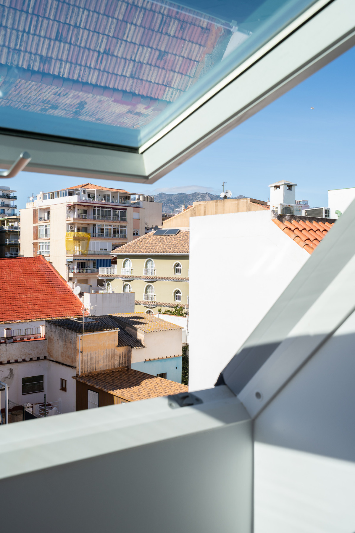 40c29409aa22a9c6de4f4e9341b8af1a - 5