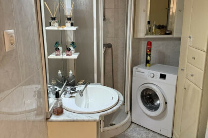 42447ab117772459bd7e0cdf54d48e48 - 13