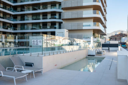 42508dfbaa6e4cb64b3af66213d4f425 - 33