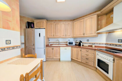 427b3d5876b9ac1f67b13215f300f8d4 - 16