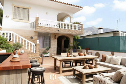 4288863a76c770f95cd6af692a36ba17 - 1