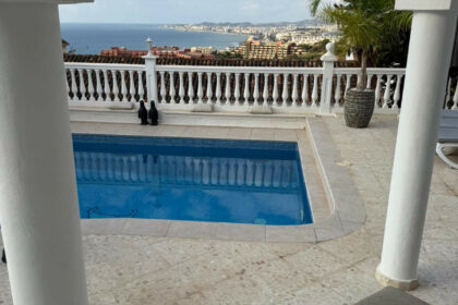 43ebc59ec2809e7338d1f7df23eddb9f - 21