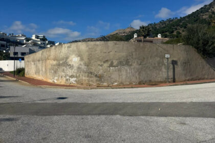 44482319e52fcf1b293cad81b7fb432a - 2