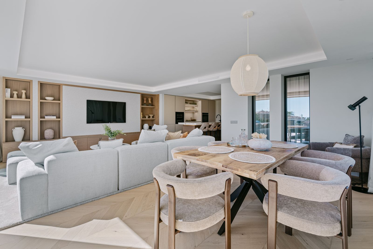 44ac307c3b8489b44a9eb623597b24ec - 4