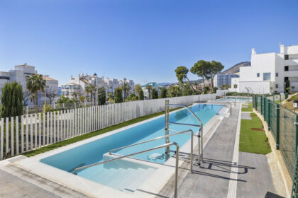 452fdc24b465ca5db1714f7c235b1d0b - 24