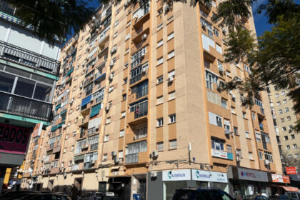 4546218b90a4939ebaf85ec3ec9c040e - 18