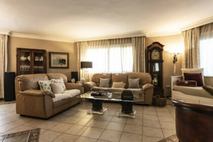 46b068725de5e8a20c2c111b24e8b8d6 - 28