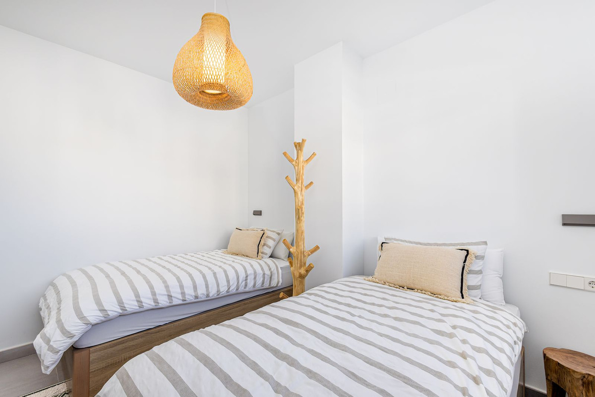 47b163cbdc3dde0df1f71b3690590d88 - 26