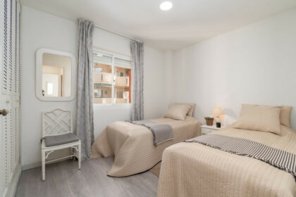 487fc33627d4f58736b9703c90ab2427 - 13