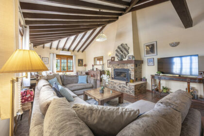 495977564ac3dfe43e5c4ba7ec4c70de - 14