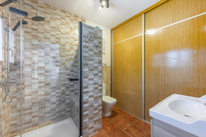 495977564ac3dfe43e5c4ba7ec4c70de - 38