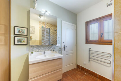 495977564ac3dfe43e5c4ba7ec4c70de - 39