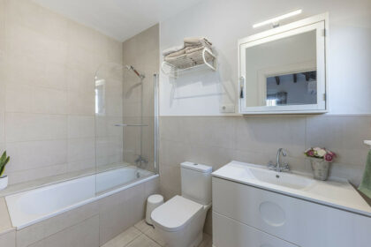 495977564ac3dfe43e5c4ba7ec4c70de - 40