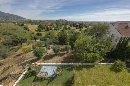 495977564ac3dfe43e5c4ba7ec4c70de - 81