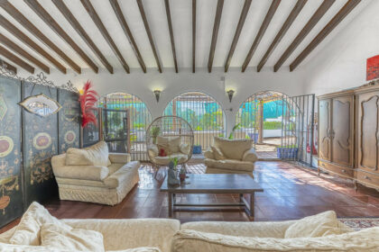 495977564ac3dfe43e5c4ba7ec4c70de - 9