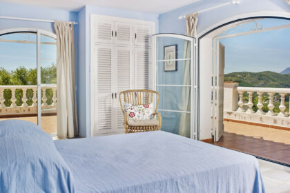 4abd3bd593e14dba48becb9956e51e24 - 10