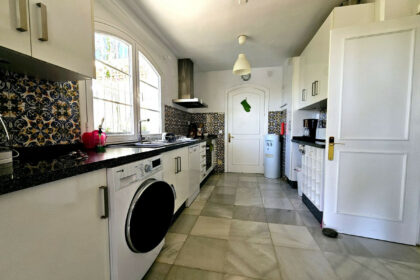 4abd3bd593e14dba48becb9956e51e24 - 13