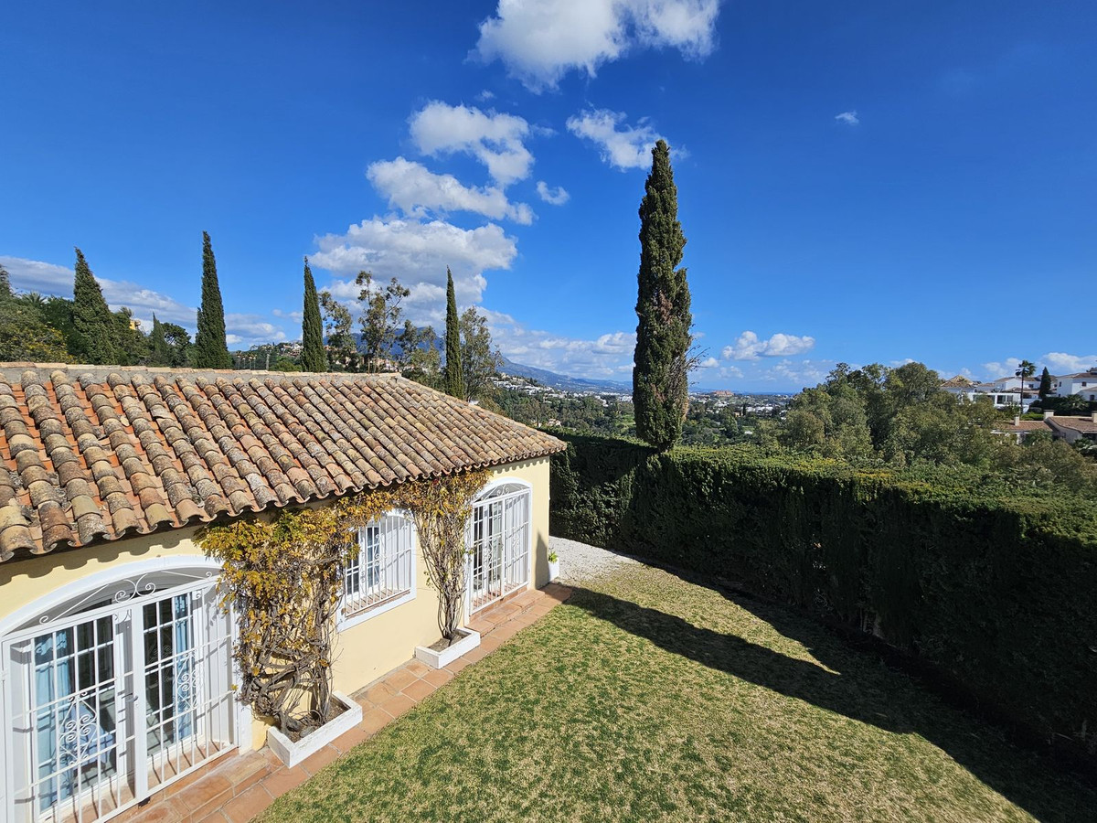 4abd3bd593e14dba48becb9956e51e24 - 25