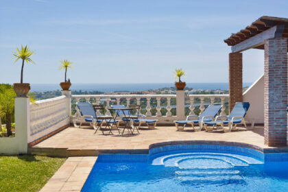 4abd3bd593e14dba48becb9956e51e24 - 7