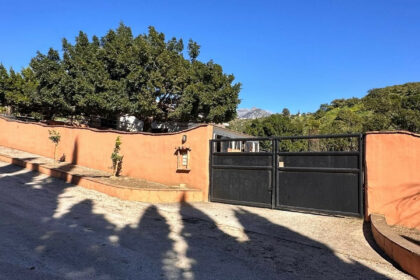 4c01d7bd4b7d2d50de4a06c16a84fcc7 - 12