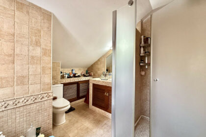 4cf699cdbca23324606e0e85bb1ab143 - 17