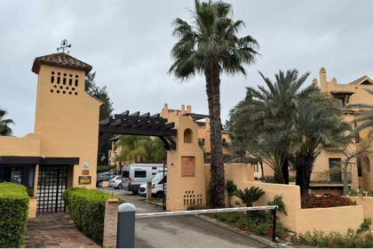 4d4b9f32cc6c59006d51b990c79f6da8 - 16