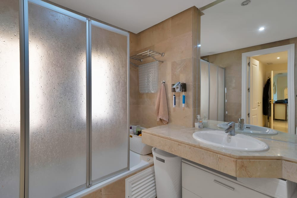 4e0d034a1d9eb43460ceec8bbd4412a6 - 19