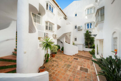 4fefb69b9da67a4a8c2959688e8e48e3 - 31