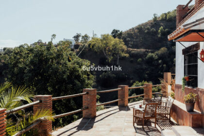 501c2a447c984ac74308615aec98c67f - 22