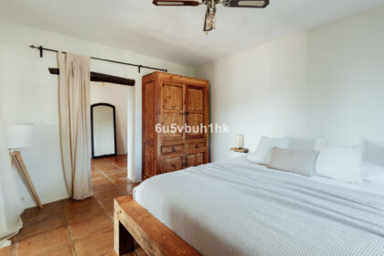 501c2a447c984ac74308615aec98c67f - 37