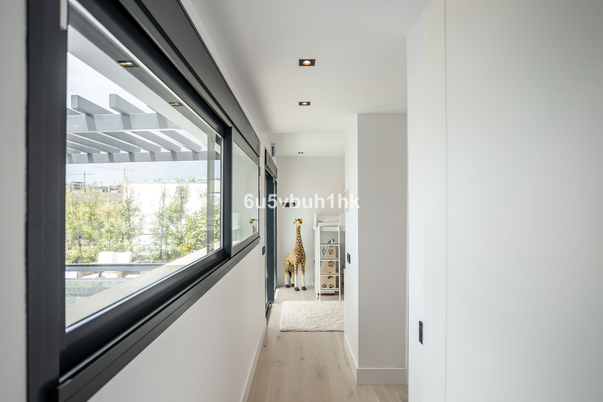 50930bca6ac3afea082052f7e295805b - 26