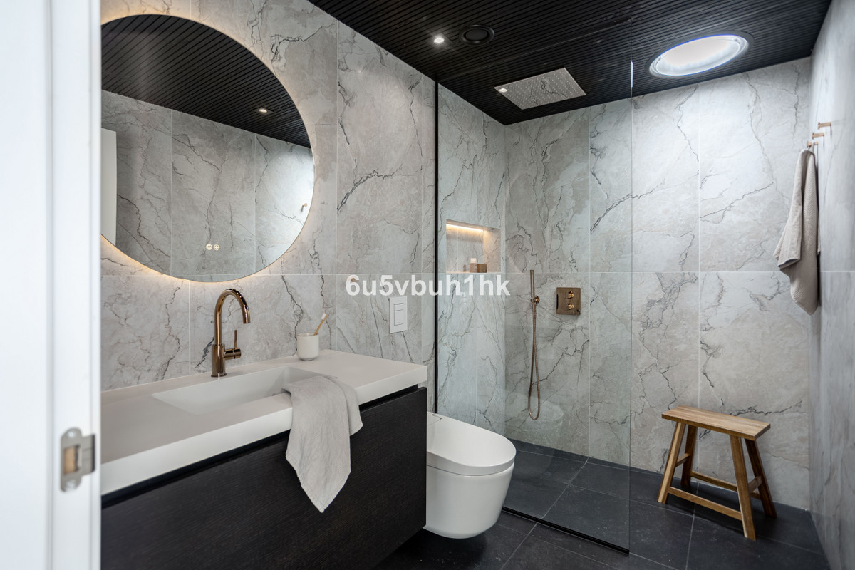 50930bca6ac3afea082052f7e295805b - 28