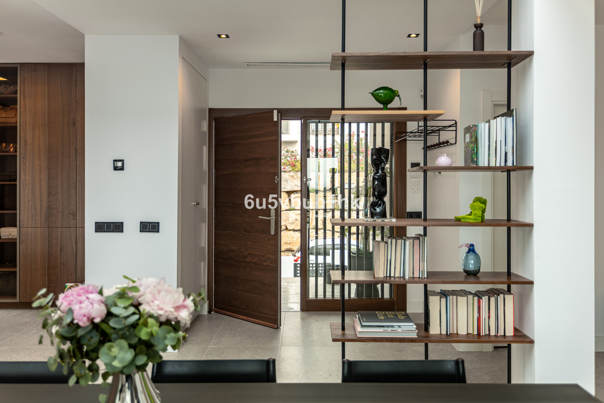 50930bca6ac3afea082052f7e295805b - 3