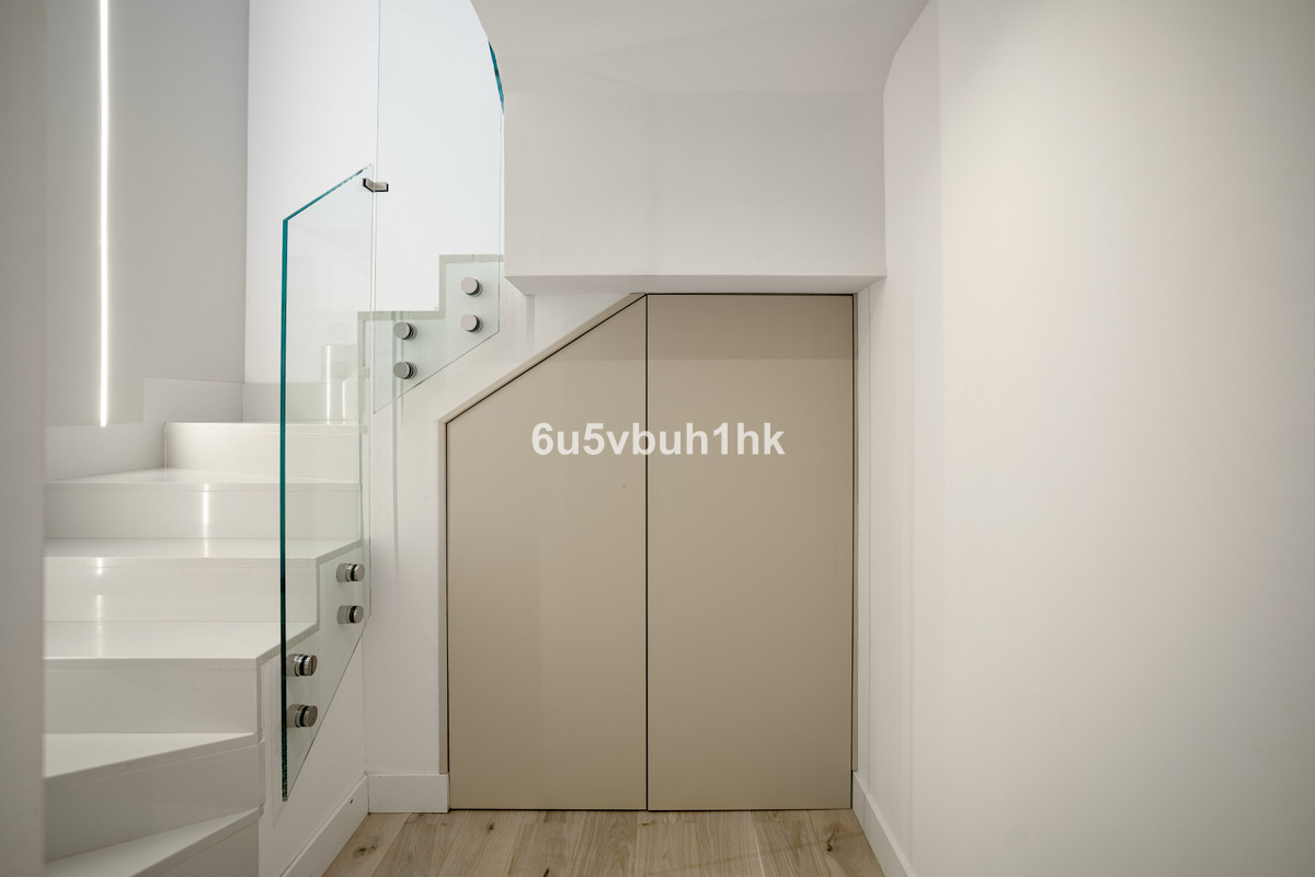 50930bca6ac3afea082052f7e295805b - 34