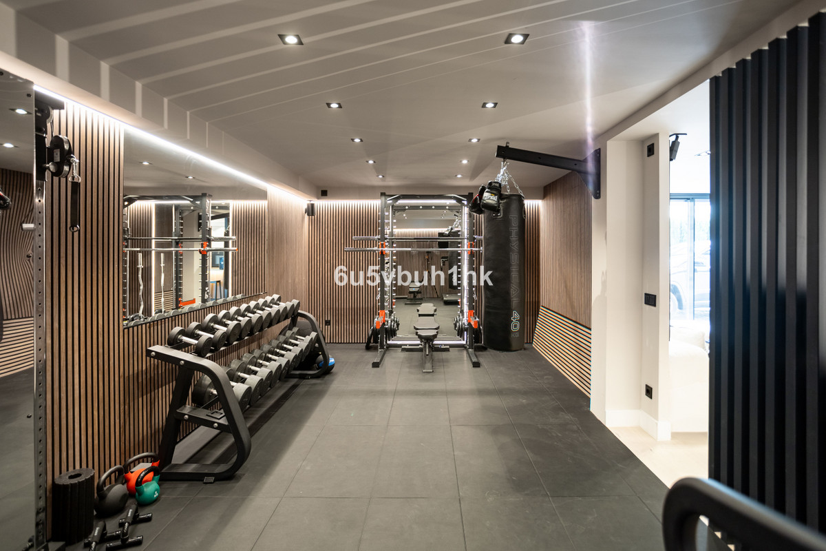 50930bca6ac3afea082052f7e295805b - 47