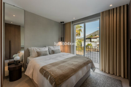 523785a9ffc6143f5286ad647bc5a83d - 17