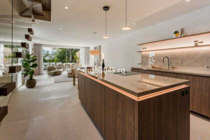 523785a9ffc6143f5286ad647bc5a83d - 2