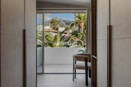 523785a9ffc6143f5286ad647bc5a83d - 23